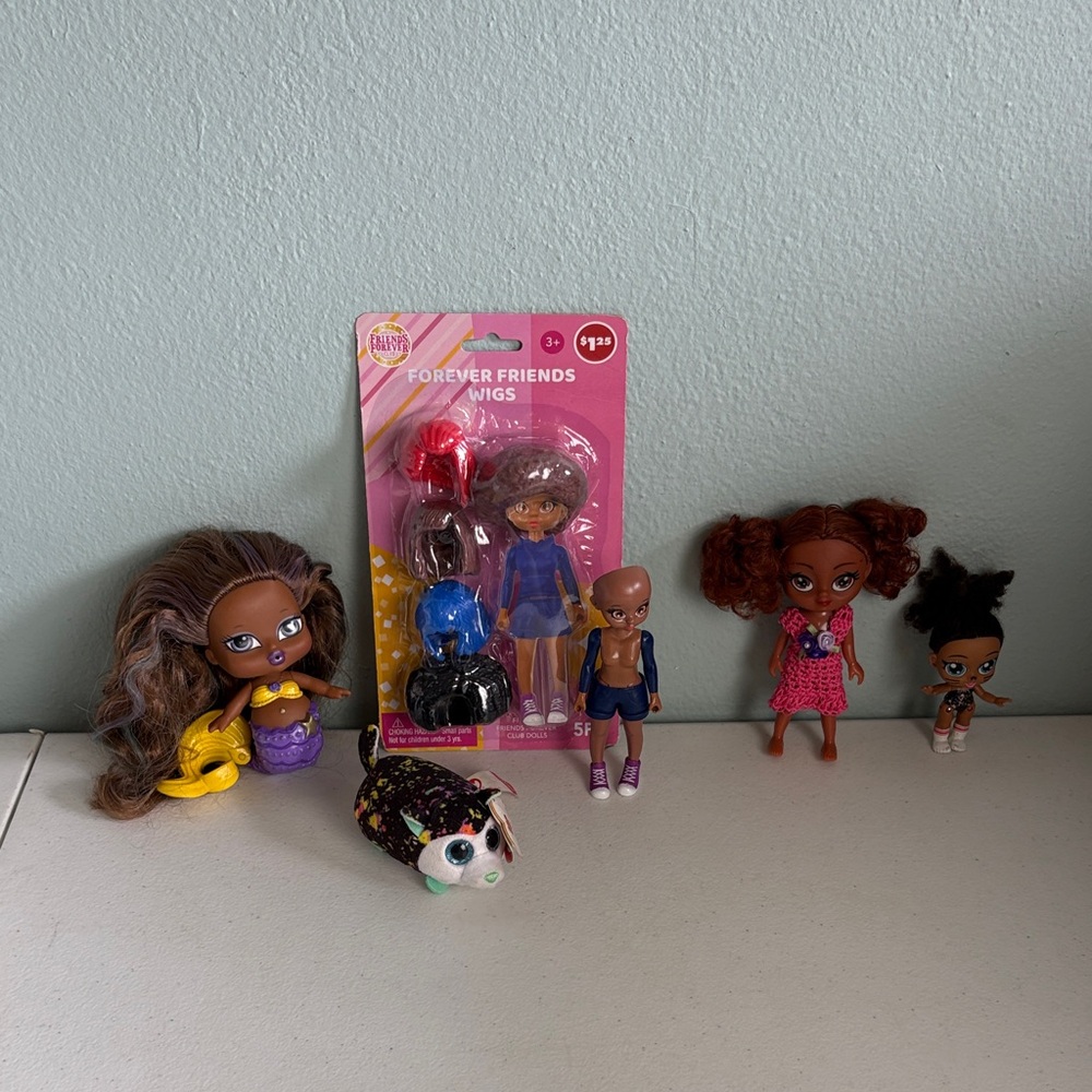 Little Girls Doll Collection Playset Treasure Box